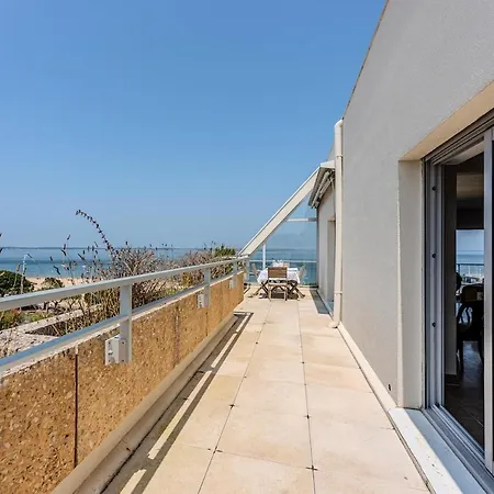 Exceptional Sea View شقة *